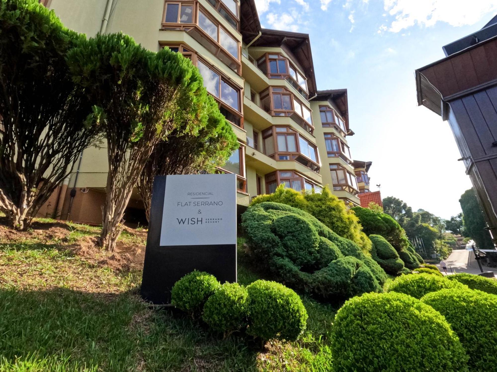 Flat No Wish Serrano, Gramado